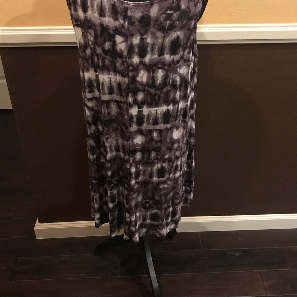Purple pattern Tunic - Picture 3 of 3